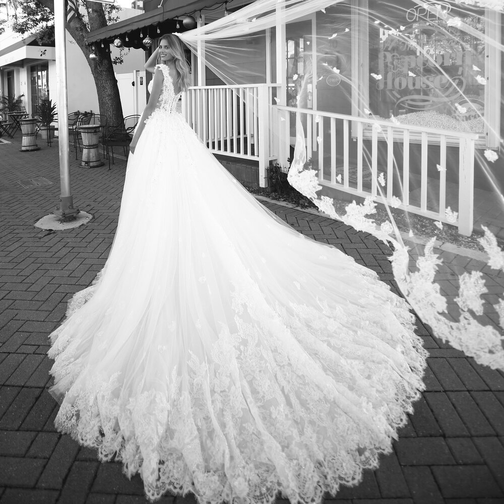 Randy-Fenoli-Brautmoden-Petsch